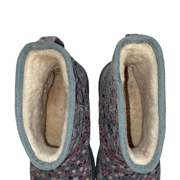 UGG Floral Print Gray Ankle Boots(Size 7) - Picture 6 of 12